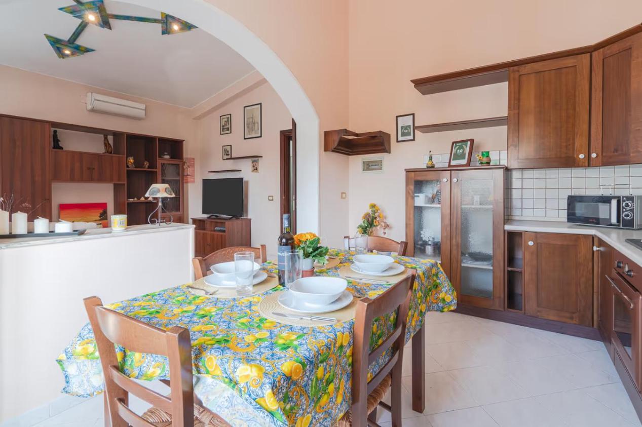 Villa Fratelli Arenella  Luaran gambar